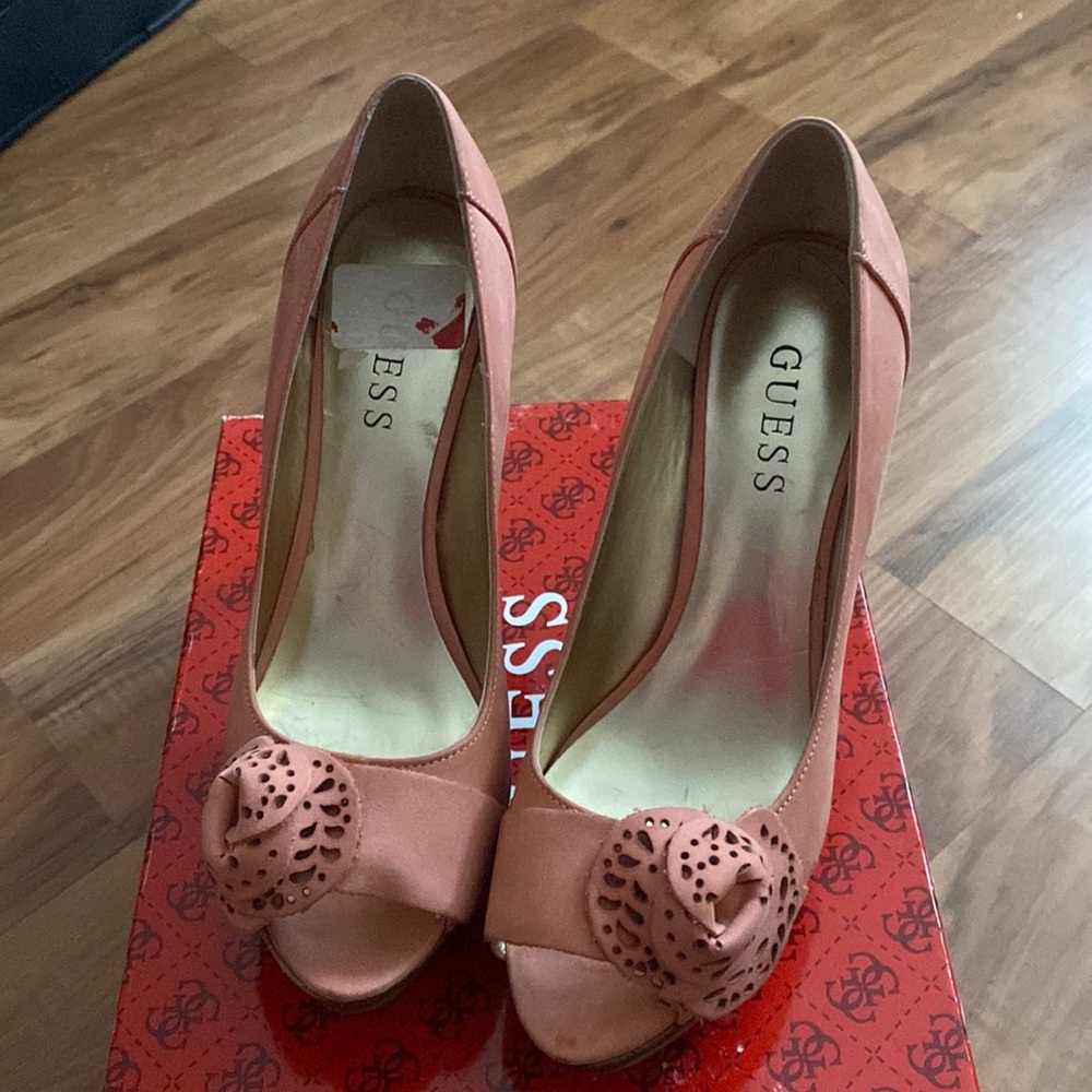 Guess leather Heels